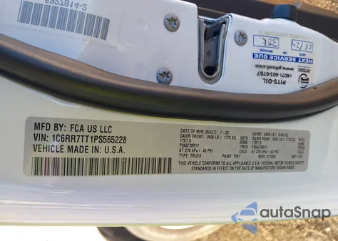 2023 Ram 1500 Classic Slt 4X4 6'4 Box z USA, uszkodzony, nr VIN 1C6RR7TT1PS565228